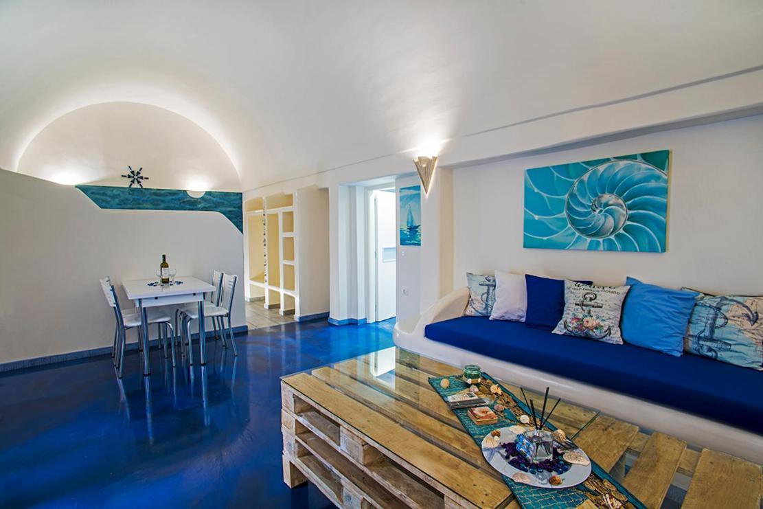 Blue Dream - Santorini Apartment Kamári Екстериор снимка